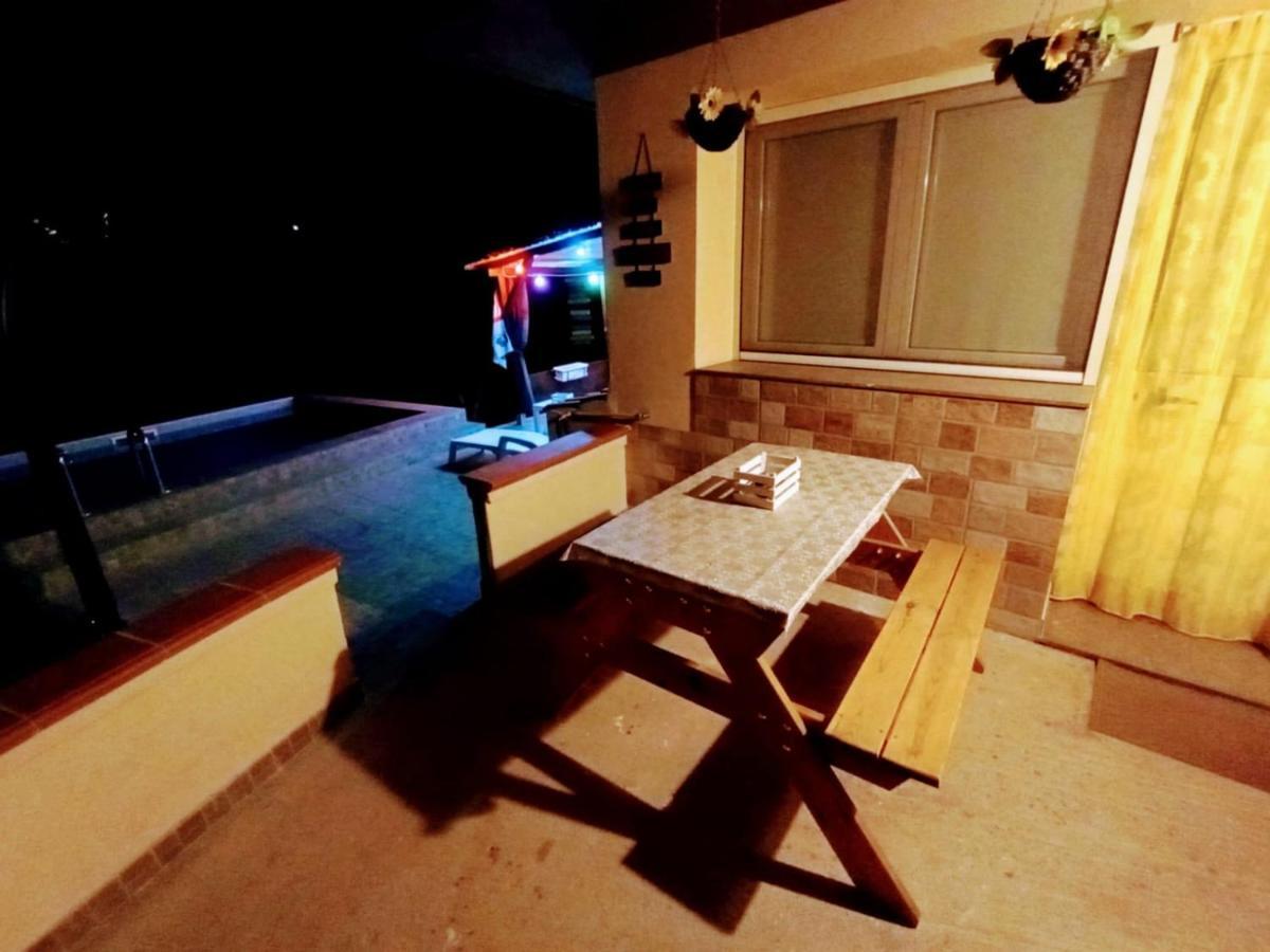 Casa Vacanze Janas Ruinas Екстер'єр фото